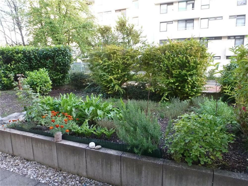 Ferienwohnung Pfersee Mit Terasse Augsburg Exterior foto